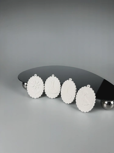 VAJÍČKO ZÁVESNÉ HÚSKA A KVIETOK